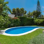וילה Luxury 3br House With Private Pool & Stunning Interiors *