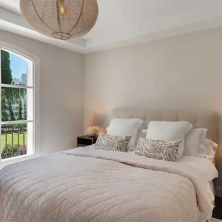 Luxury House With Private Pool And Stunning Interiors Marbella