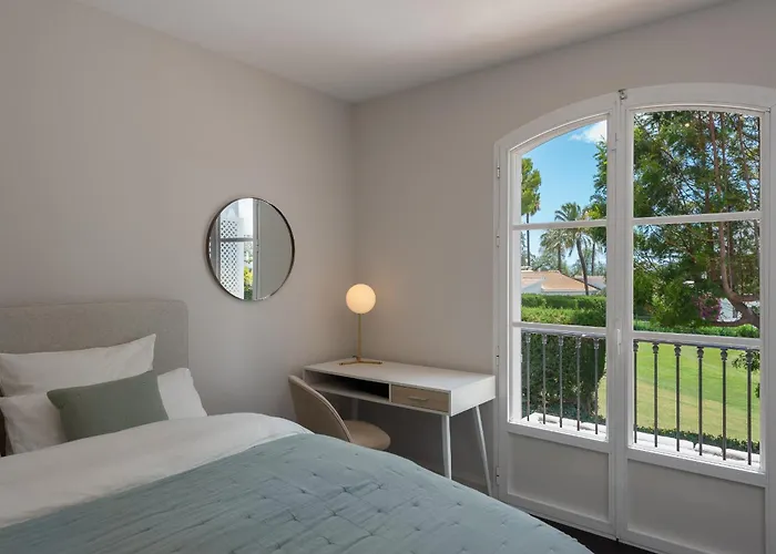 Luxury House With Private Pool And Stunning Interiors Marbella